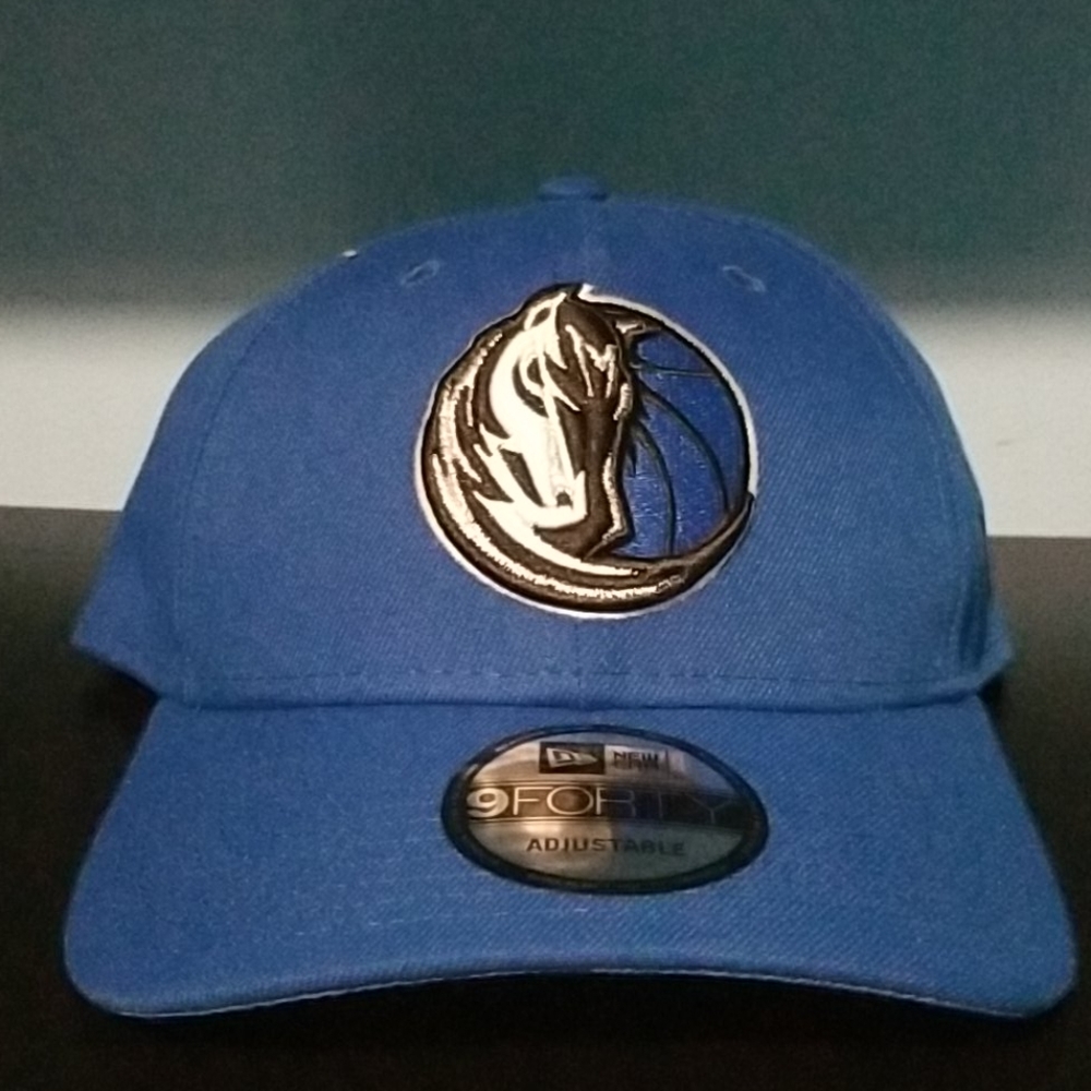 Dallas mavericks hat NWT